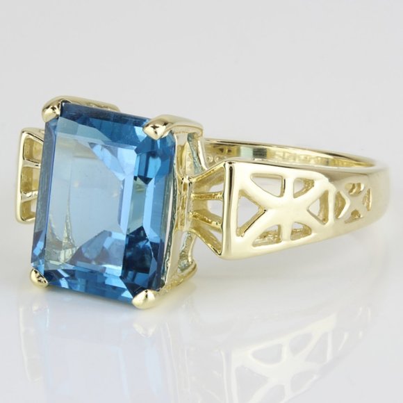 Vintage 10K Yellow Gold Solitaire London Blue Topaz Cocktail Ring - Picture 2 of 7